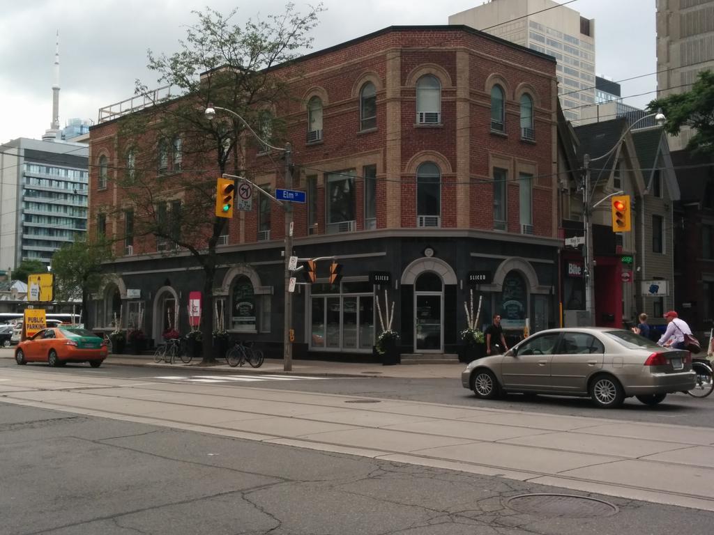 Baystreet Hotel/Motel Toronto Esterno foto